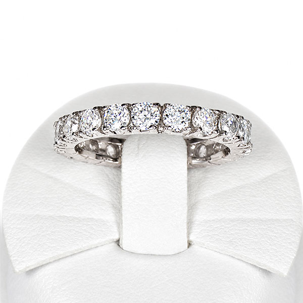 Abbagliante Anello Eternity