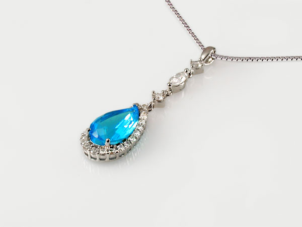 Regale Collana Topazio
