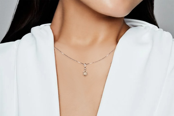 Radiosa Collana